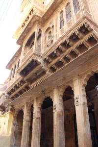 hotel suraj