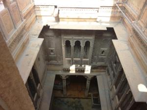 hotel suraj