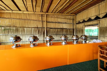 hotel ashoka nakki lake 450 metre