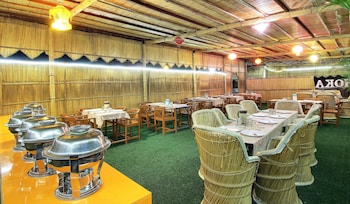 hotel ashoka nakki lake 450 metre