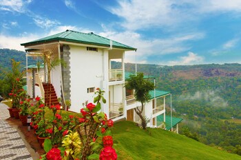 the wind munnar
