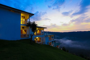 the wind munnar
