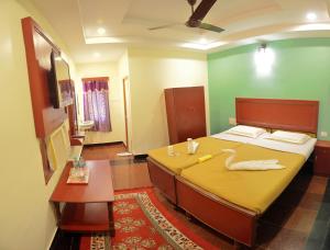 Siva Guest House,Kanchipuram>>Chennai,1 star