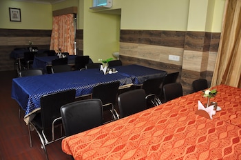 hotel aarem valley castle