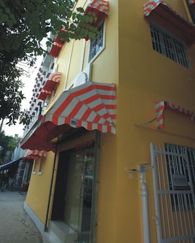 Innra,West Bengal>>Kolkata,2.5 star