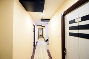 Hotel Saad,Near Quest Mall,3 star