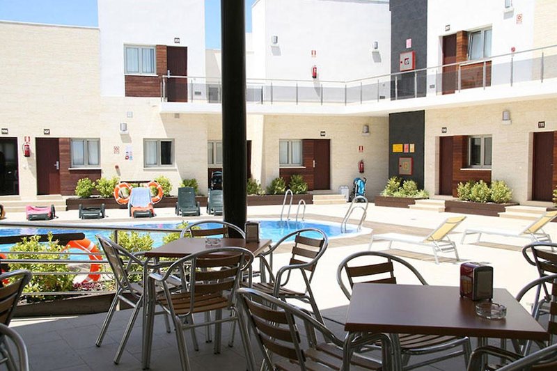 aparthotel novo sancti petri