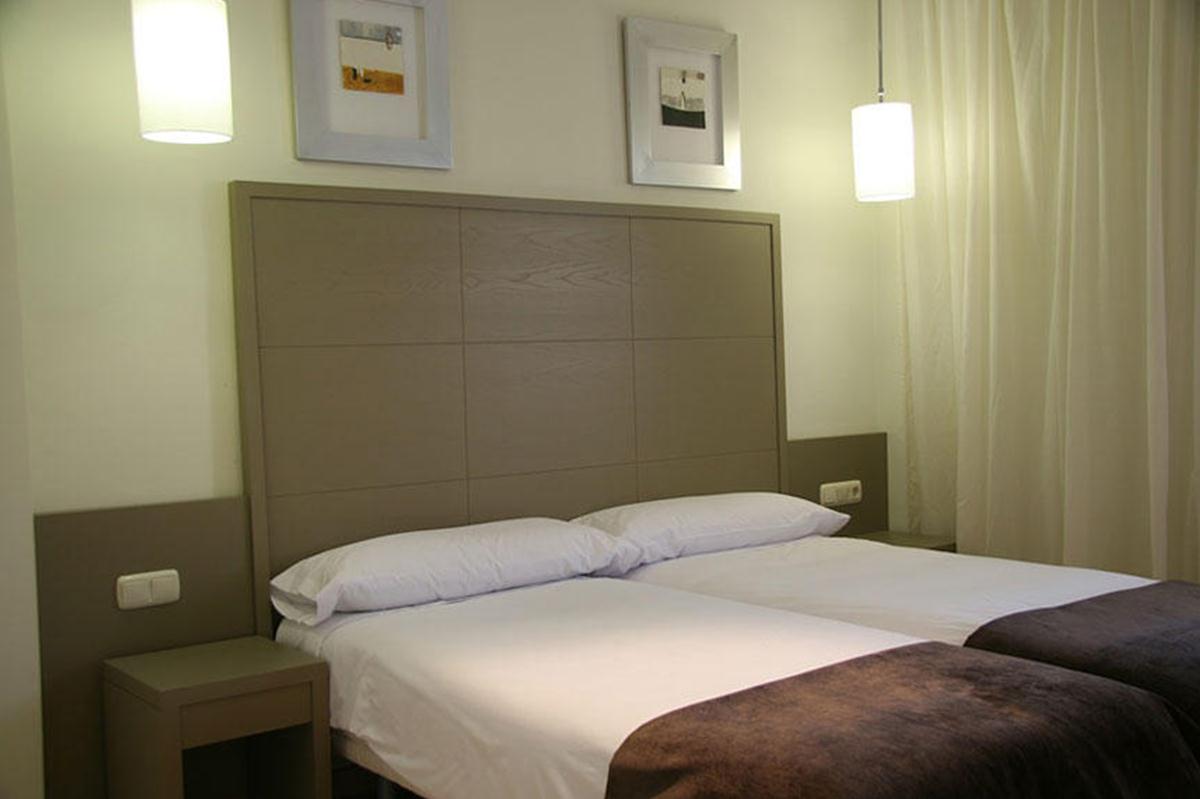 aparthotel novo sancti petri
