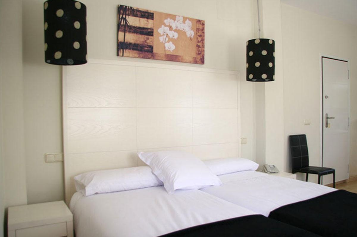 aparthotel novo sancti petri