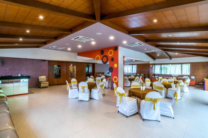 octave suites residency road