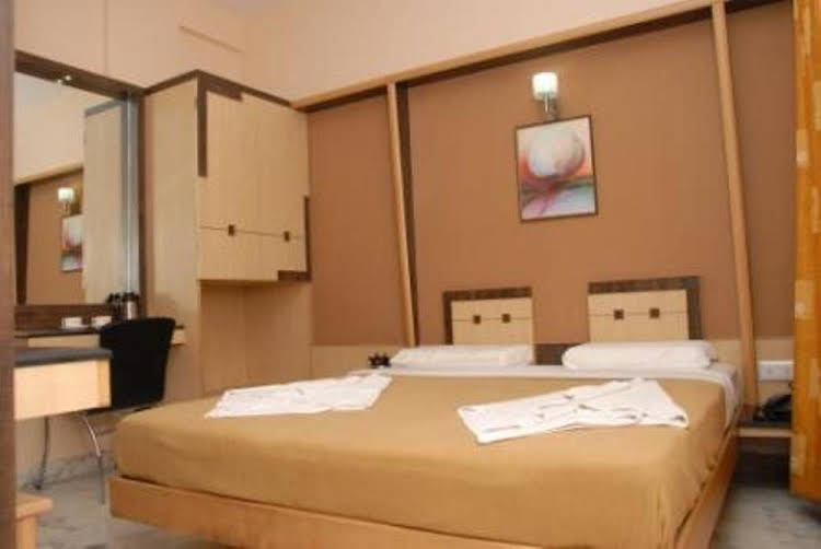 hotel manasa paradise