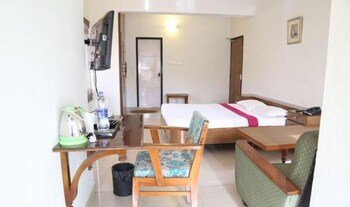 Hotel Karthiyayini,Chempu>>Alappuzha,3 star