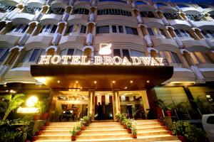 New Hotel Broadway,Bhelupur,3 star