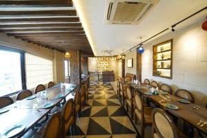 New Hotel Broadway,Bhelupur,3 star