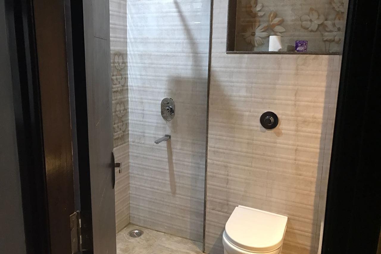 Hotel Varanasi Palace Varanasi,Varanasi Cantt Station,3 star