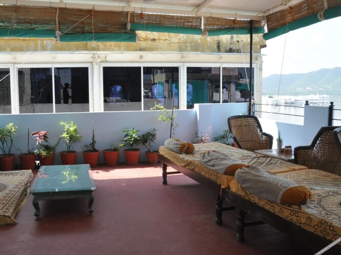 devi vilas guest house