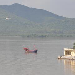 devi vilas guest house