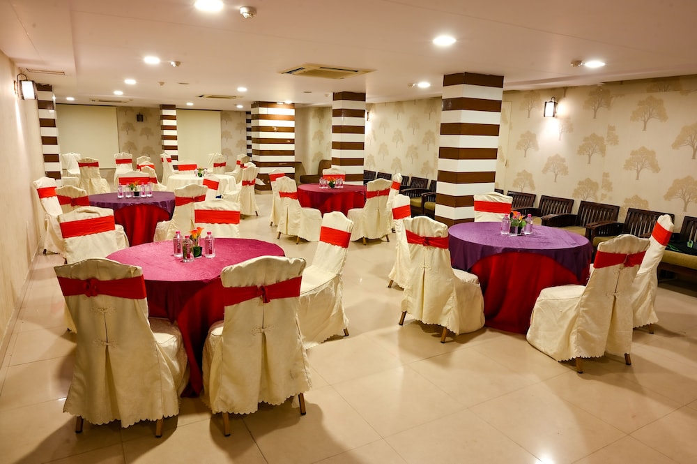 hotel shyam paradise