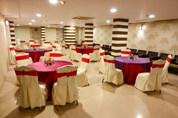 hotel shyam paradise