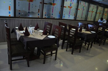 hotel shyam paradise