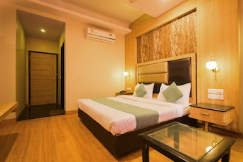 hotel aroma residency