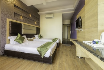 hotel aroma residency