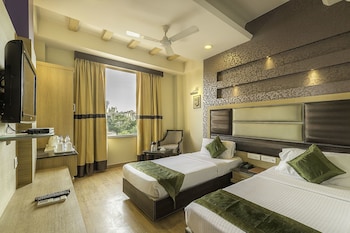 hotel aroma residency