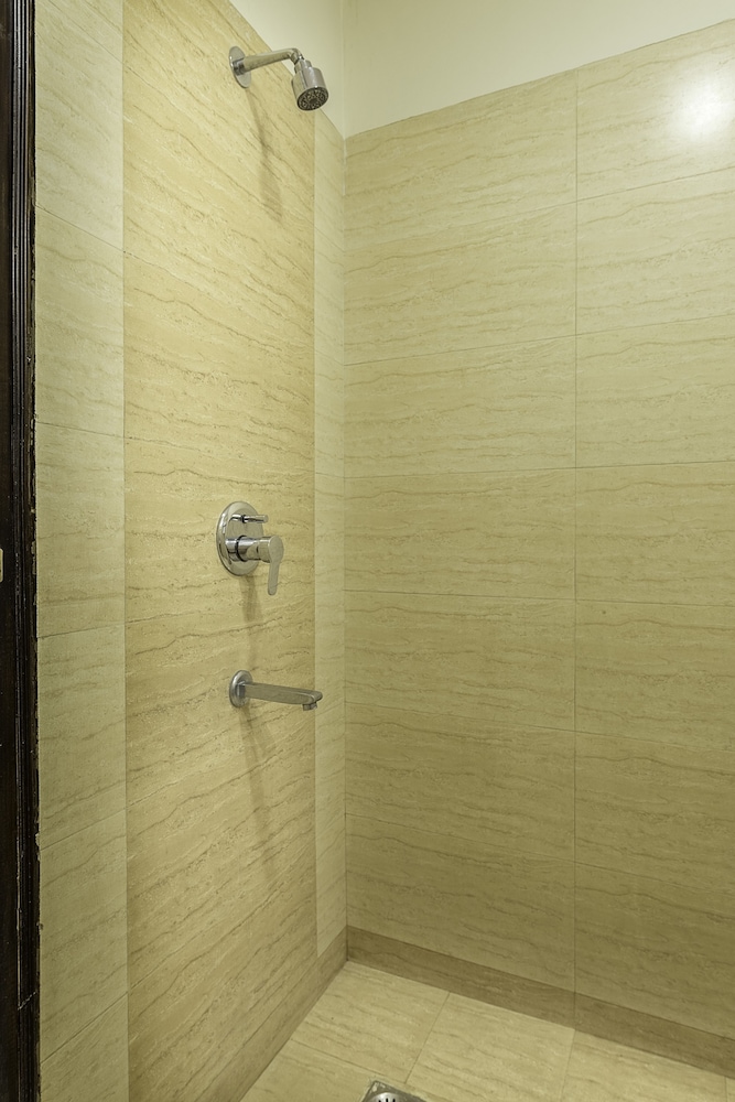 hotel aroma residency