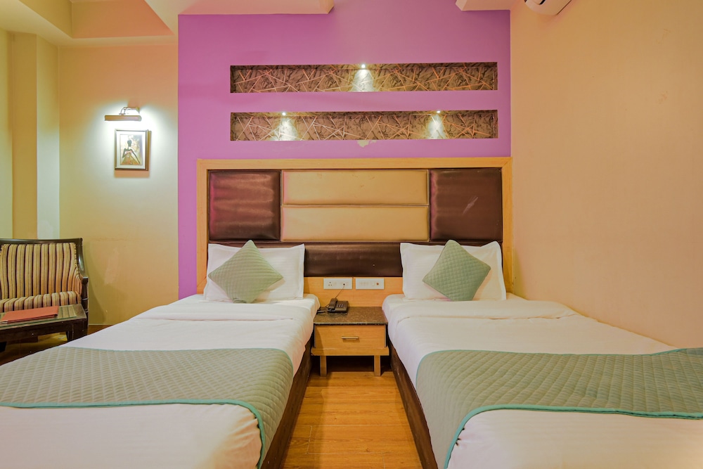 hotel aroma residency