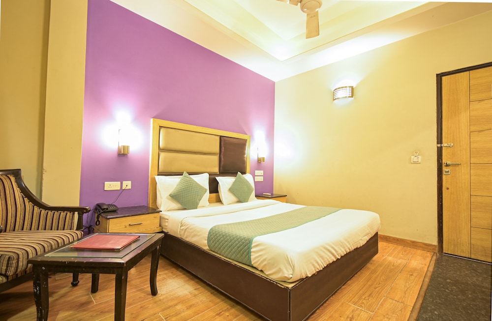 hotel aroma residency