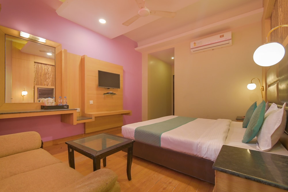 hotel aroma residency