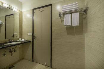 hotel aroma residency