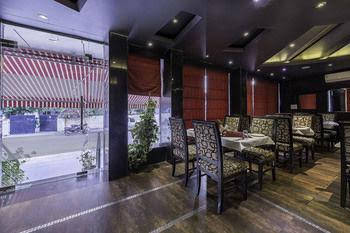 hotel aroma residency