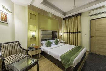 hotel aroma residency