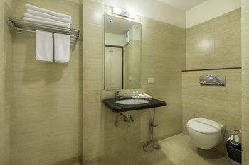 hotel aroma residency