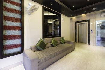 hotel aroma residency