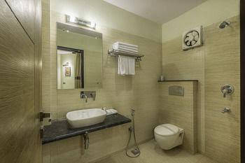 hotel aroma residency