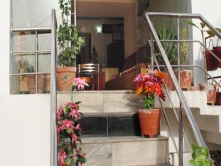 Hotel Viren Sofitel,Belanganj>>Agra,1 star