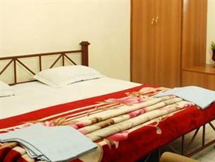 Chandra Pushp Palace,Belanganj>>Agra,1 star
