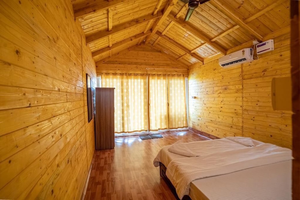 hitide beach resort