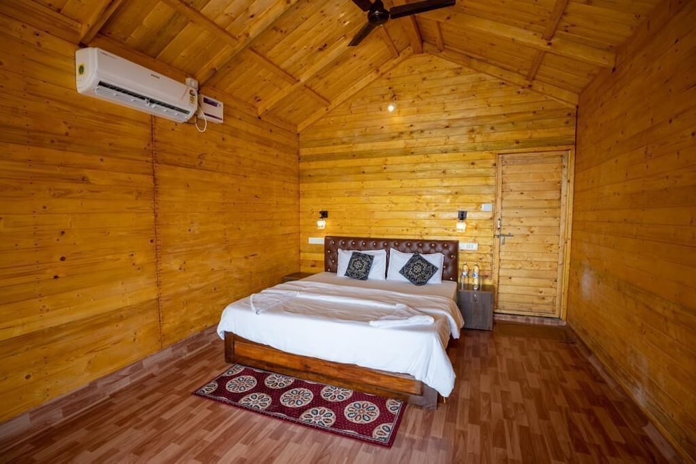 hitide beach resort
