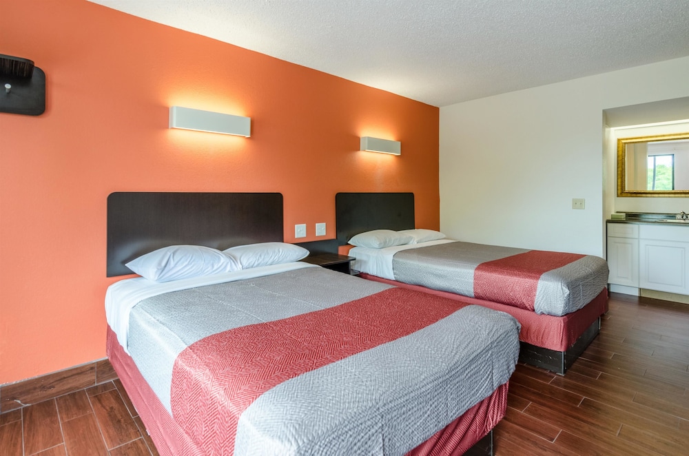 motel 6 lexington va