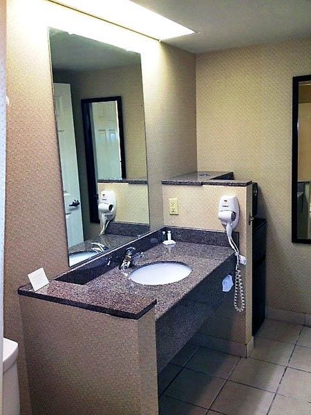 motel 6 lexington va