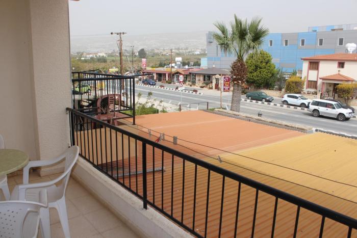 petsas apartments and tavern