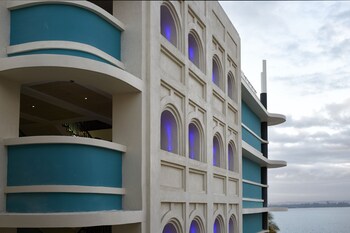 Hotel Slipway,Msasani Peninsula>>Dar Es Salaam,4 star