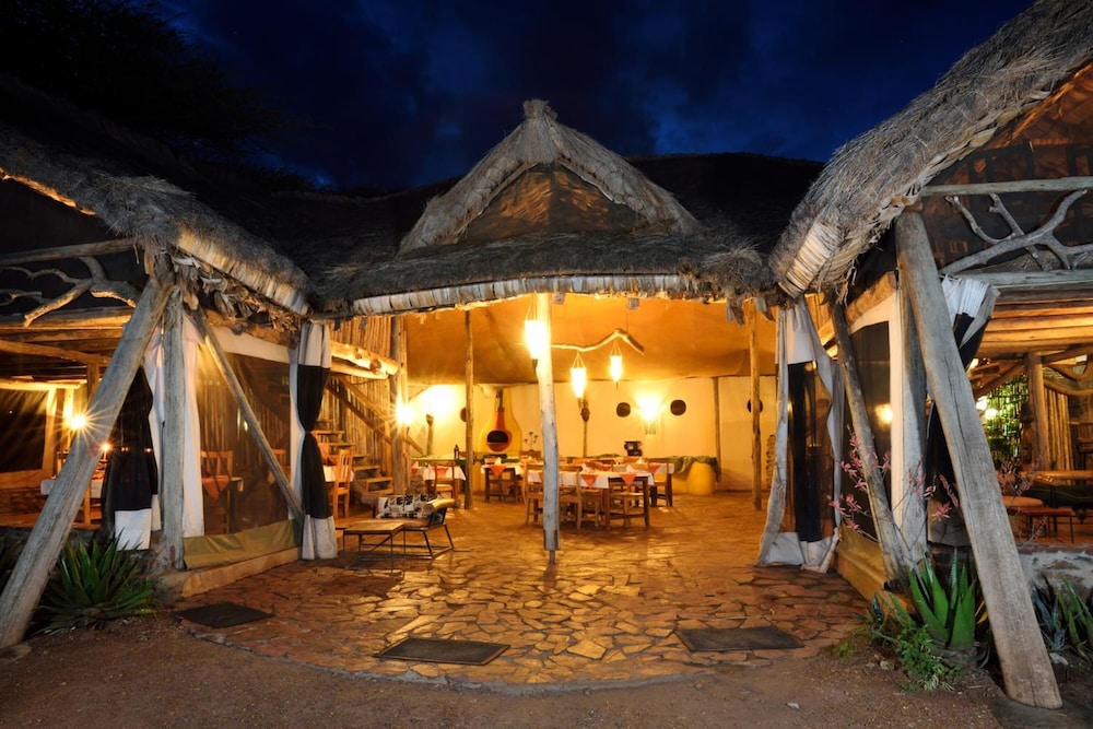 ikoma tented camp