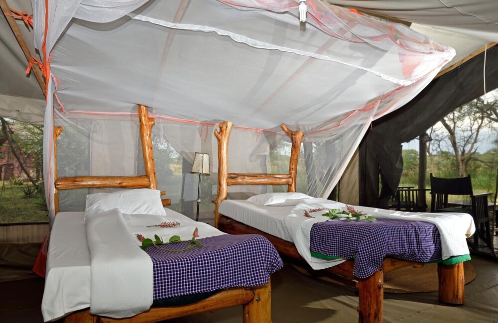 ikoma tented camp