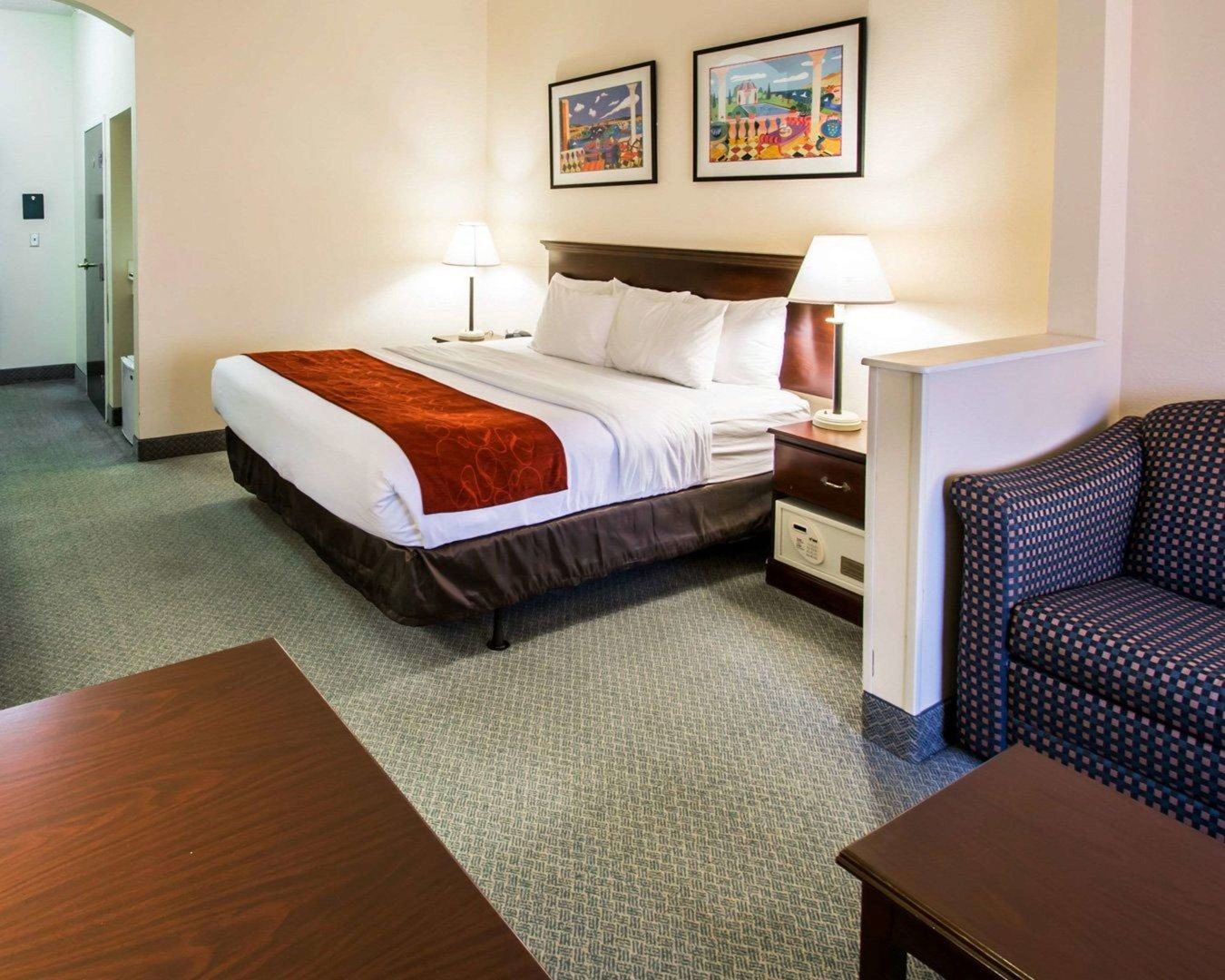 comfort suites airport