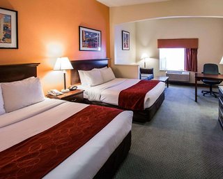 comfort suites airport