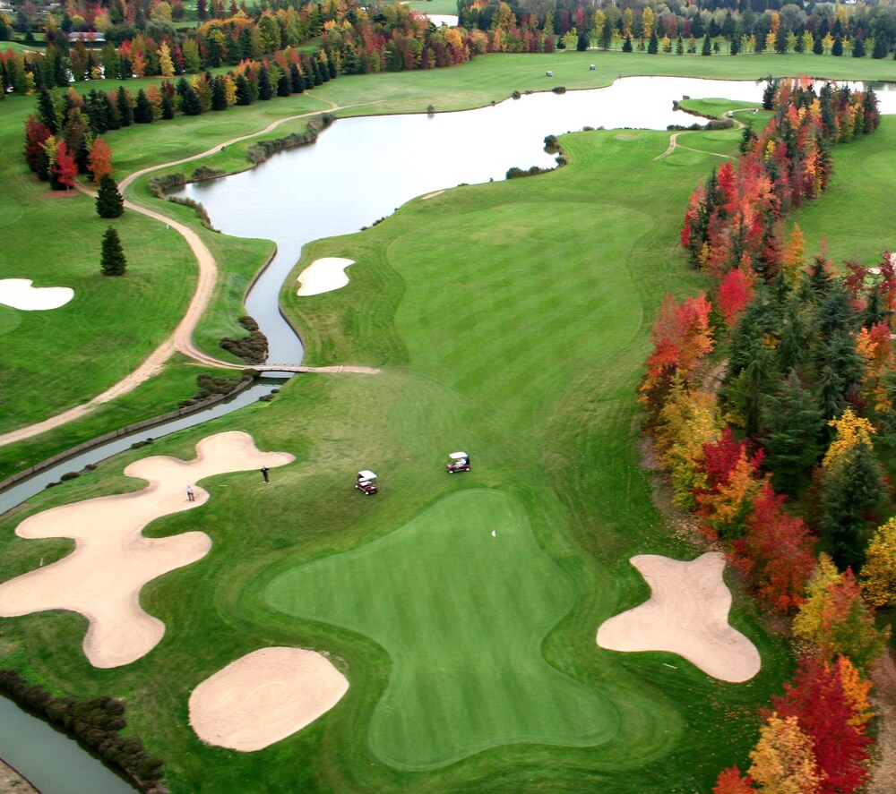 le golf parc robert hersant